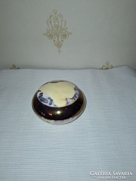 Régi   Irizáló porcelán bonbonier SZÉP ÁLLAPOTBAN! Eladó