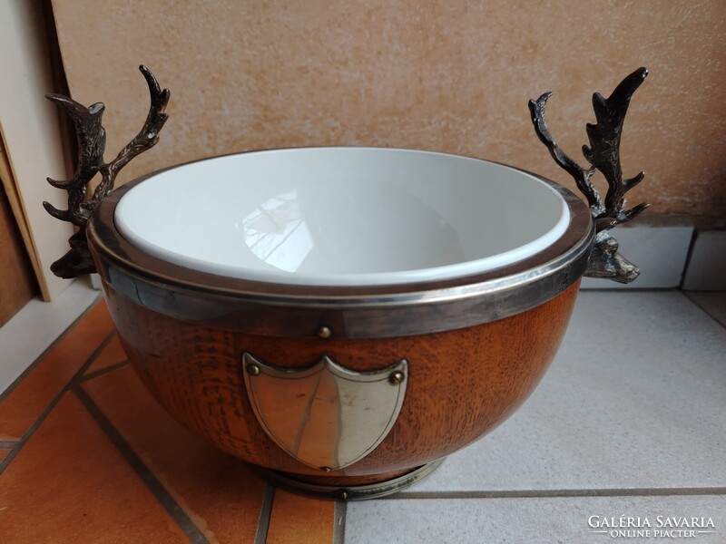 Viktória korabeli salátás tál, keverőtál, szarvasfej fogantyúval