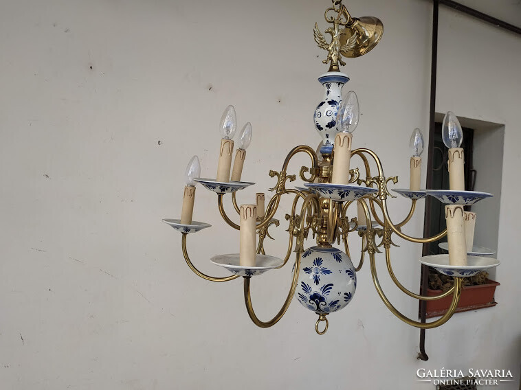 Antik delfti kék porcelán testű 12 karú patinás réz flamand csillár + 12 darab új gyertya izzó 3956