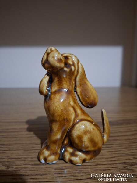 Kerámia ülő kutya, kutyus. 10 cm.