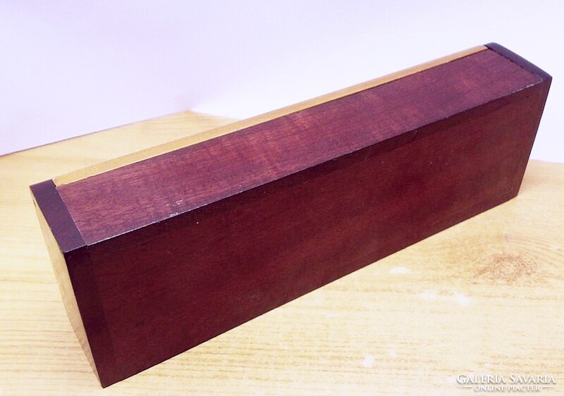 Costa Rica-i emlék, festett fedelű ékszeres dobozka fából, vidéki lakkal