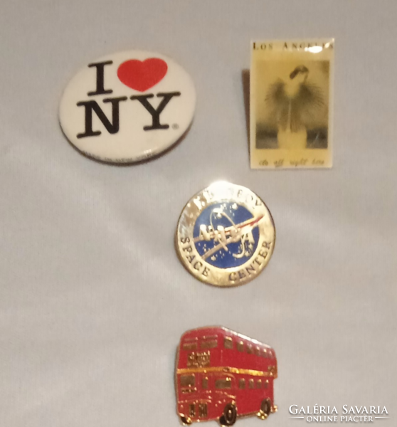 4 pins from the USA very colorful and ready to ship to your destination