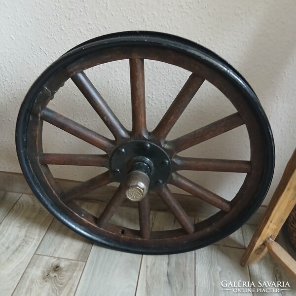 Eredeti antik Ford-T modell autókerék (61,5x18 cm)