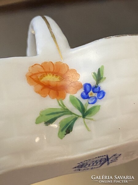 FÜSZERTARTÓ, SÓTARTÓ HERENDI JELZETT PORCELÁN ÉTKÉSZLET VAGY JÁTÉK