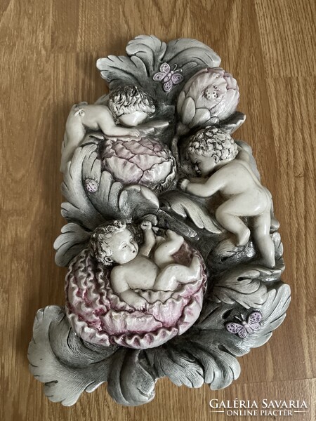 Tündéri, púttok a virágok között, fali kép.