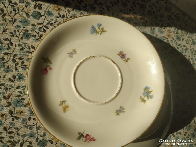 Rosenthali csészealj pótlásnak