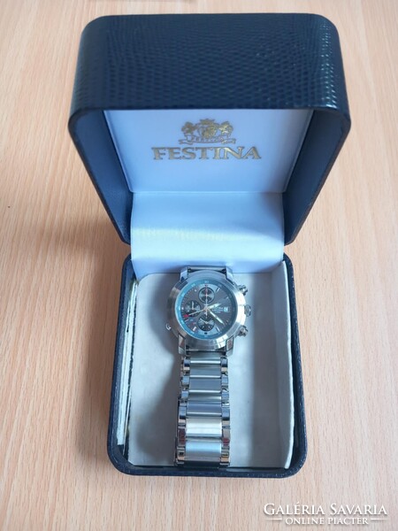 FESTINA 8906 férfi karóra, szép, jól működő állapotban, tokkal.