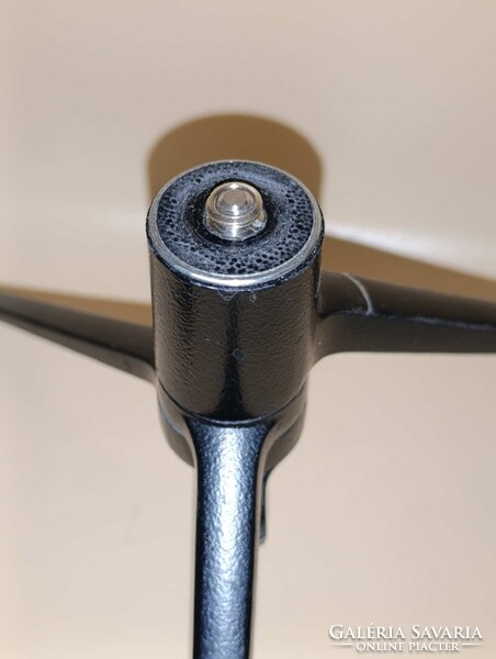 Leitz Leica TOOUG 14100 asztali háromlábú állvány gömbfejjel tripod
