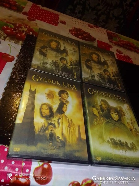 Gyűrűk ura trilógia DVD-n