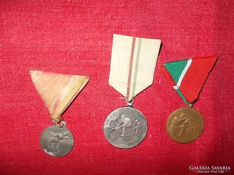 3-drb levente sport érem