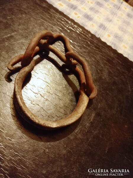 Kisebb méretű béklyó