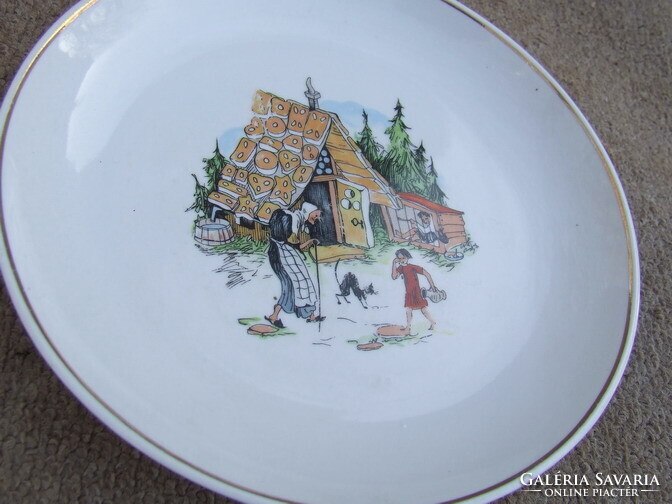 Régi porcelán tányér mese