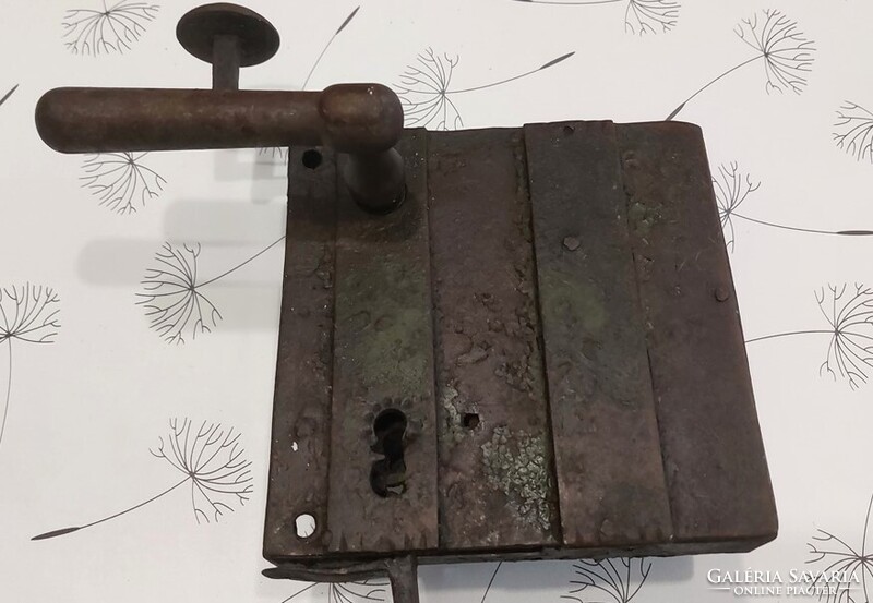 Antik vas kapuzár 3,5 kg