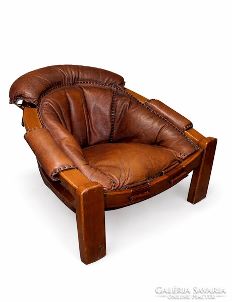 Luciano Frigerio brutalista bőrfotel