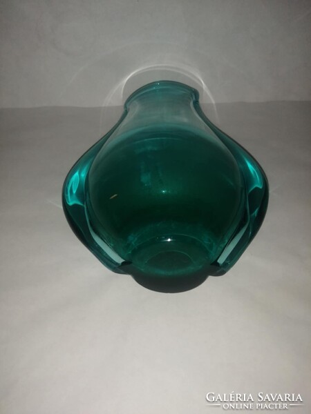 Miloslav Klinger türkiz üveg váza - 18,5 cm magas (25/d)