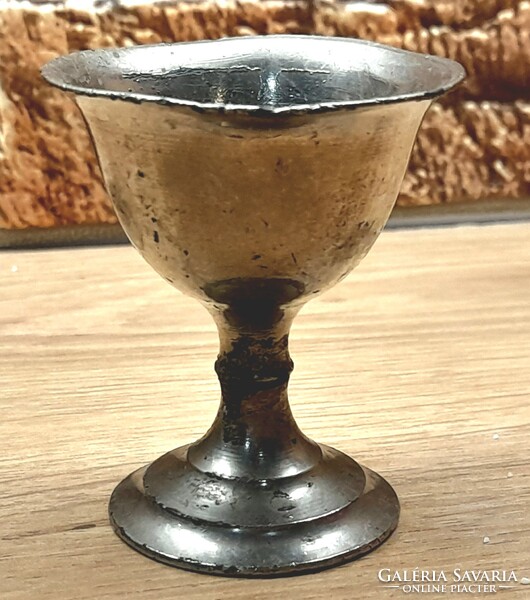 Fém lágytojás tartó