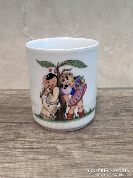 Zsolnay bögre 2.