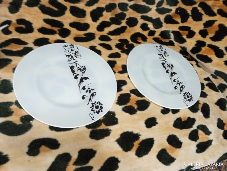 Virágmintás dekorral ellátott üveg tányér, 33 cm