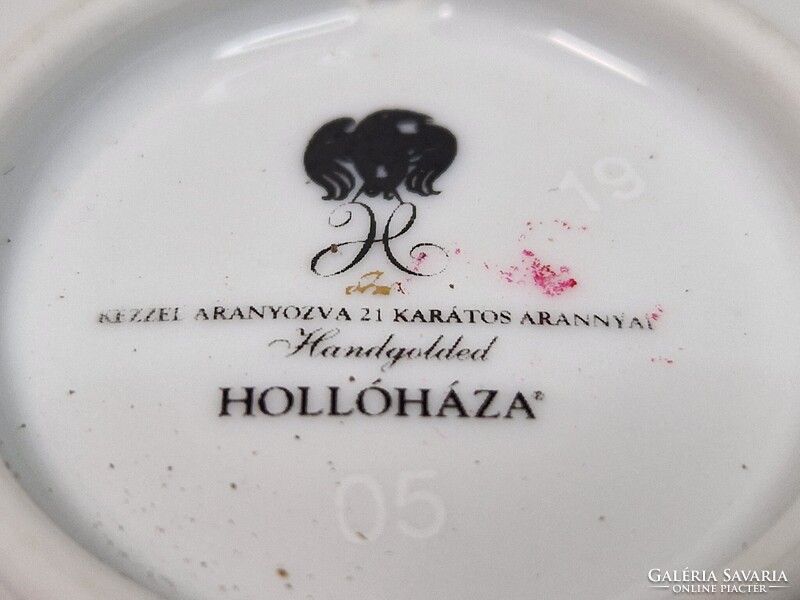 Szász Endre Hollóházi 21 karátos arannyal festett gyűrűtartó hibátlan állapotban 8 cm. átmérőjű