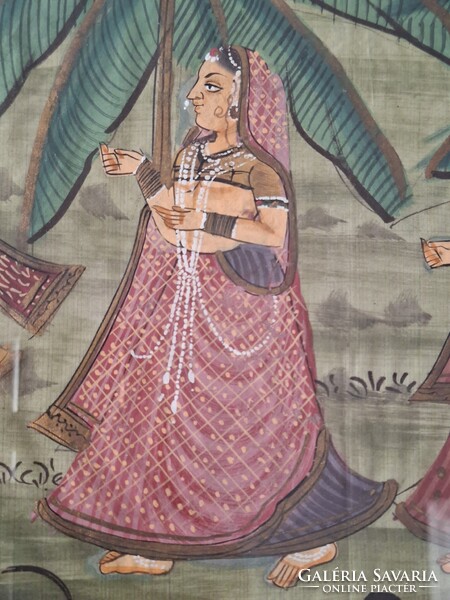 Nagyméretű pávás indiai vászonkép Krisna jelenet 43 x 105.5 cm