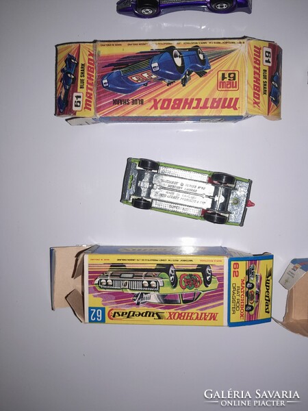 21 darab régi eredeti modellautó