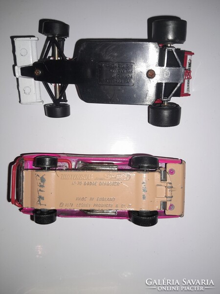 21 darab régi eredeti modellautó