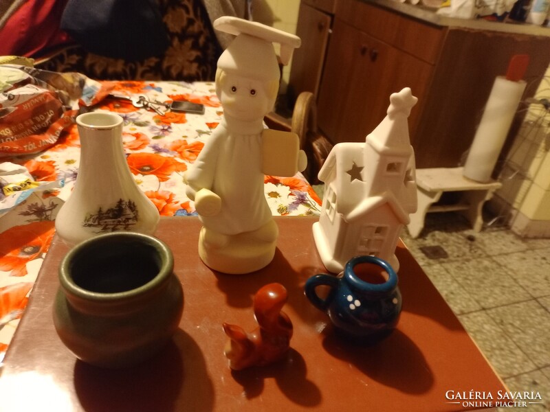 Vegyes apróságok,porcelánok és kicsi kerámiák