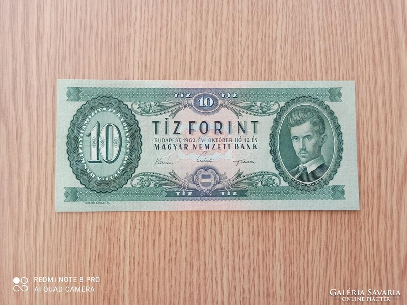 1962 10 Ft UNC