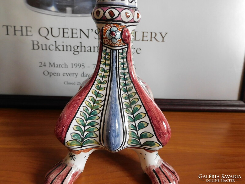 Estrela de conimbriga lion-footed, hand-painted Portuguese majolica candlestick
