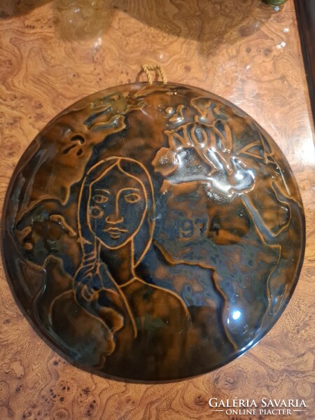 Nőnapi ritka falikerámi 1974-ből