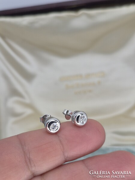 Modern fehérarany buton fülbevaló pár cca 0.34 ct briliánssal