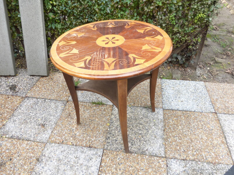 Intarziás asztalka olcsón!