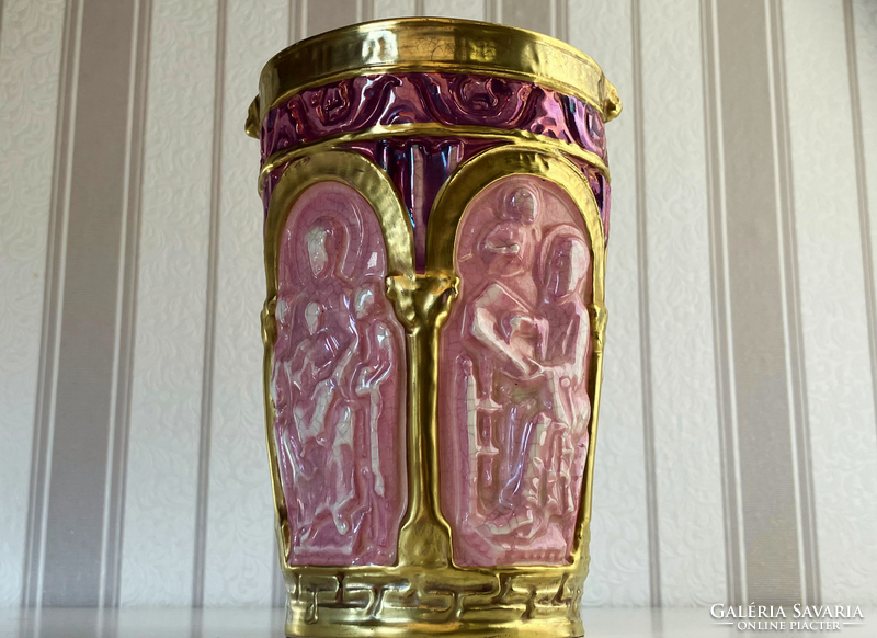 Zsolnay "Old Ivory" Irizáló dísztárgy – 1880-as évek