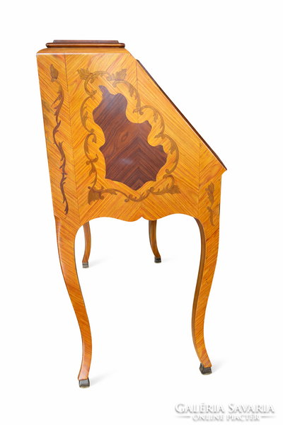 Francia Louis XV stílusú intarziás szekreter / női íróasztal („Bonheur du Jour”)