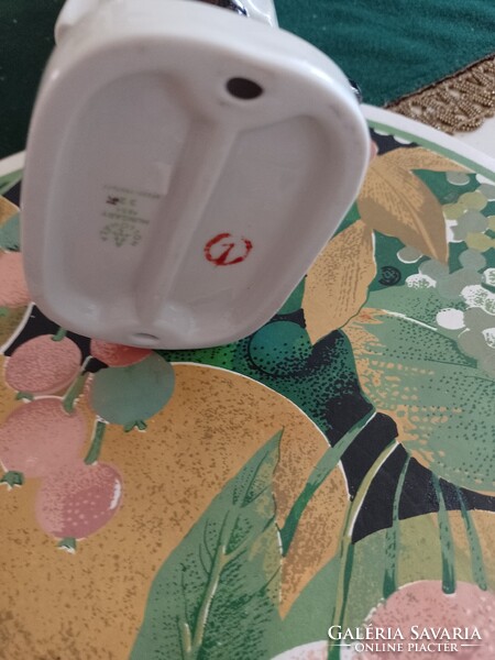 Antik Hollóházi  népviseletes ruhás lány