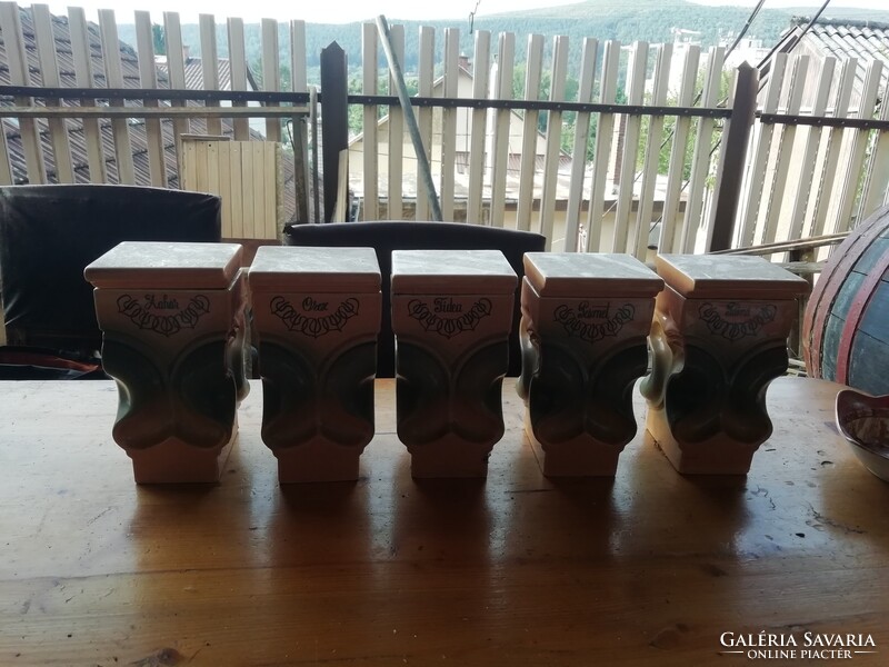 Régi fűszeres 5 db jelzett képeken látható állapotban van