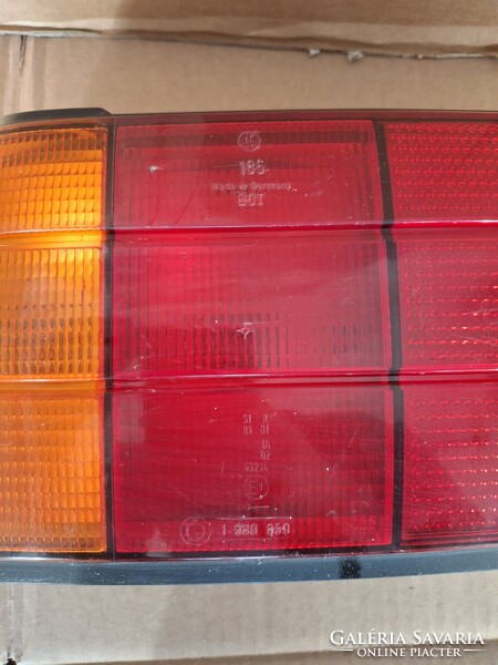 BMW E30 Bal hátsó lámpa, ködlámpával