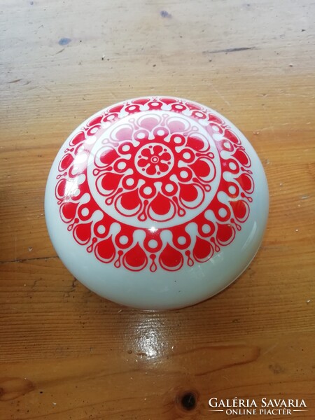 Porcelán Alföldi bonbonier képeken látható állapotban