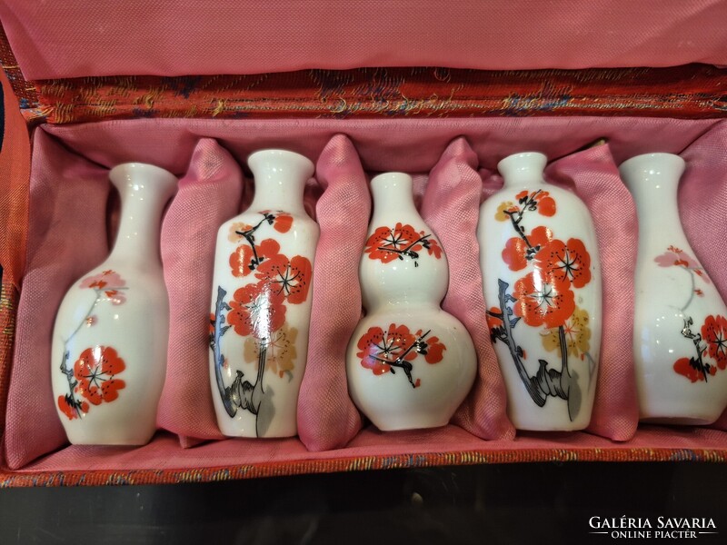 Miniatűr kínai vázák