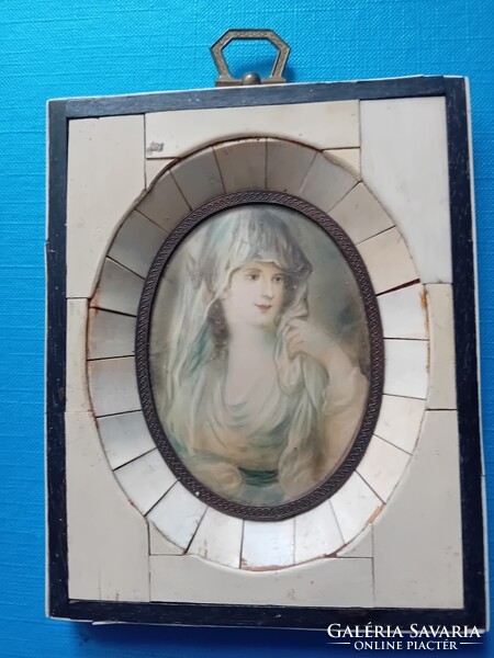 M. Richter : mini portré , csontberakásos keretben