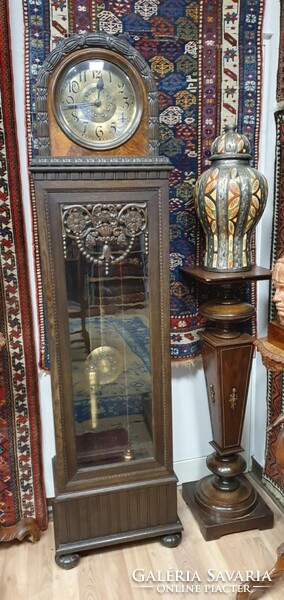 Hosszú tokos Nagypapa óra. szabadon álló, súlyhajtású ingaóra. 196 cm.