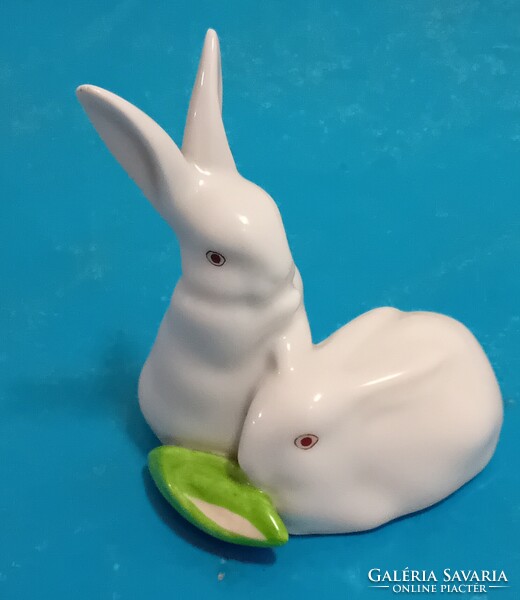 Herendi nyúlpár zöld kukoricával