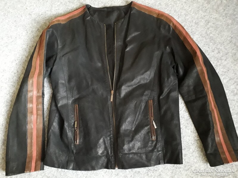 Fekete barna csíkkal velúrbőr cipzáros béléses dzseki L