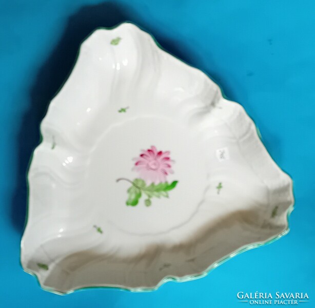 Herendi tertia háromszögletű tál