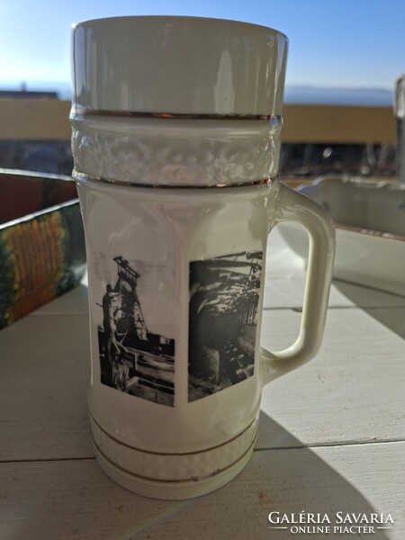 Hollóházi bányász korsó