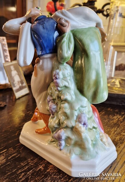 Herendi porcelám mulatozó pár - hibátlan, jelzett darab