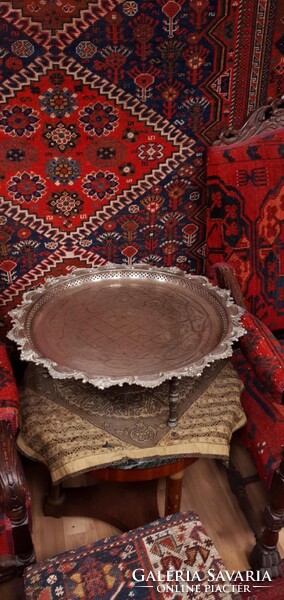 Richard Wright  Manchester felirattal csodaszép antik tálca. Kézzel faragott díszítéssel. 62 cm