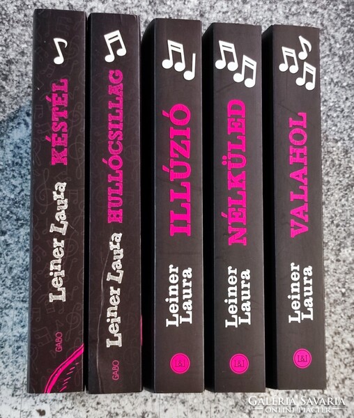 Leiner Laura: Bexi-sorozat 1-5 kötete. ( Késtél-Hullócsillag-Illúzió-Nélküled-Valahol )