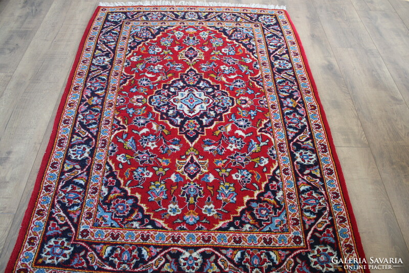 KÁSHÁN / KESHAN 105 x 150 cm iráni kézi perzsaszőnyeg, igazi ritkaság, használt, de szép állapotban