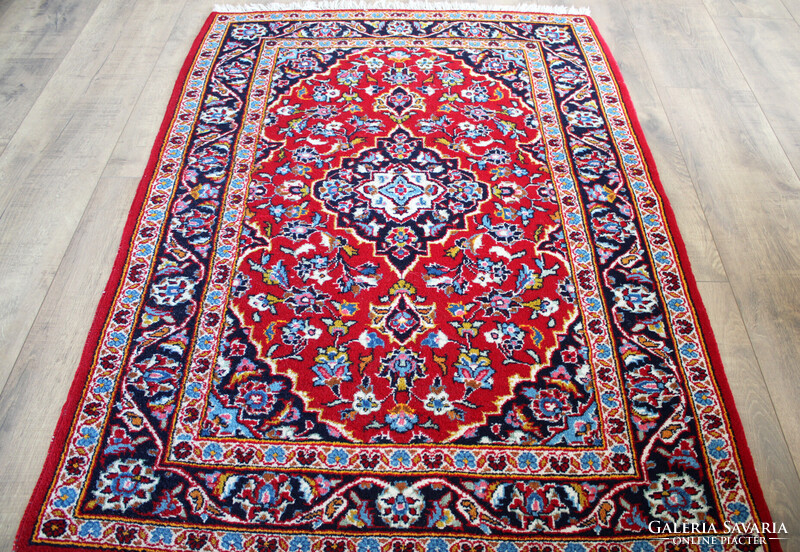 KÁSHÁN / KESHAN 105 x 150 cm iráni kézi perzsaszőnyeg, igazi ritkaság, használt, de szép állapotban